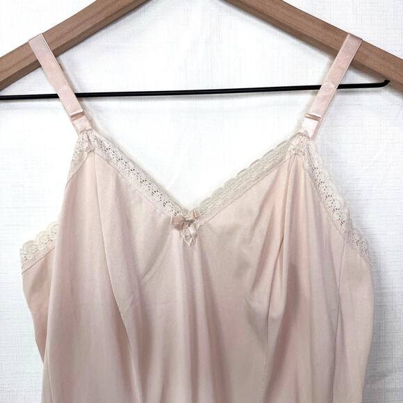VINTAGE Sears Slip Women's XS The Doesn't Slip Neutral Lace Foundation Intimates - Picture 2 of 11
